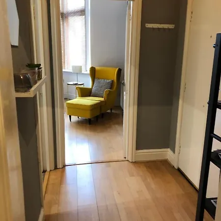 Stylish Apartment With Secure Parking Close To City Chester Exterior photo